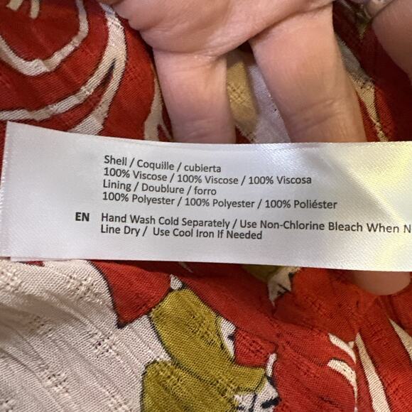 B.O.G Collective Women's Red & Cream Floral Dress Size Medium Fit and Flare NWT - Picture 9 of 9